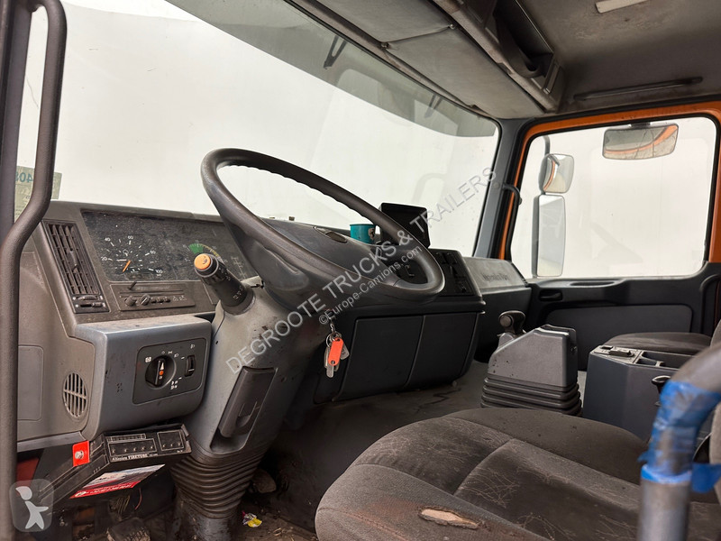 Camion Mercedes 3235 - 8x4
