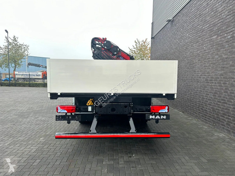 Kamion MAN 35.470 8X4 HMF 4020-K6 + FJ 600 K4...