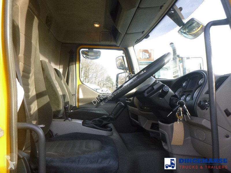 Kamion DAF 55220 4X2 RHD Whale vacuum tank 8.1 m3