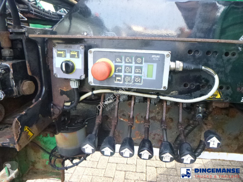 Kamion Iveco 310 6x2 Euro 6 RHD + Atlas 129.3...