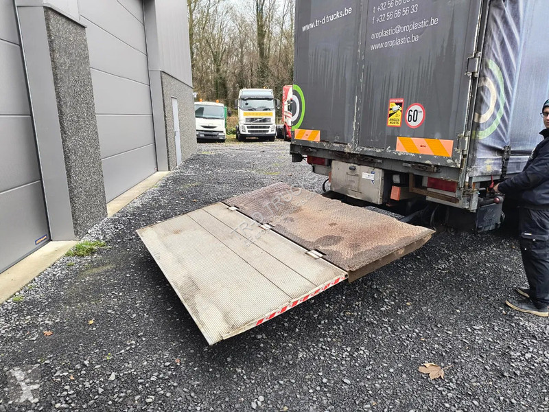 Camion DAF 75310 RETARDER - D'HOLLANDIA 2500 KG...
