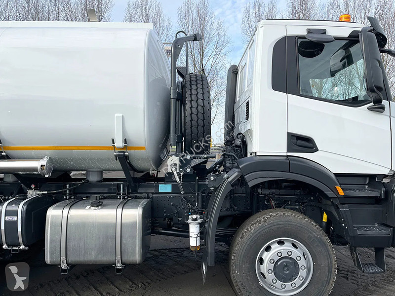 Camion Iveco T-Way AD380T43WH AT Fuel Tank...
