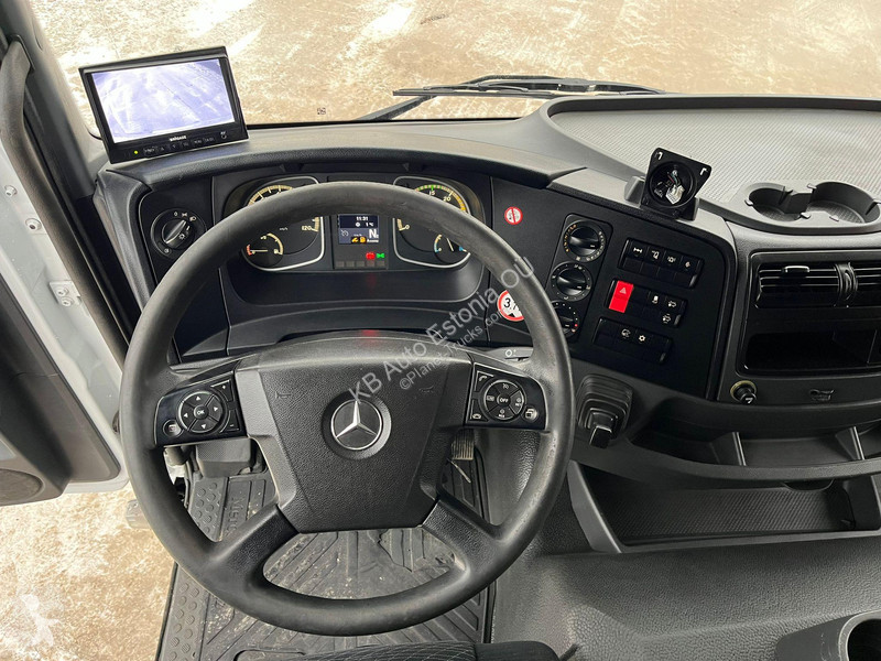 Kamion Mercedes 1527 4x2 LUMIKKO / BOX L=7471 mm