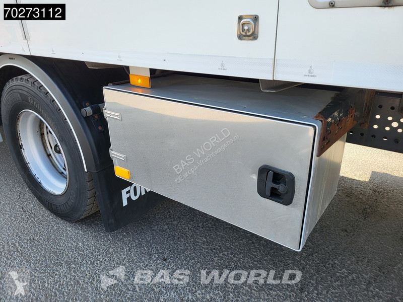 Kamion Mercedes 1827 4X2 2.000kg Ladebordwand...