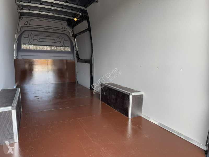 Vrachtwagen Mercedes 319