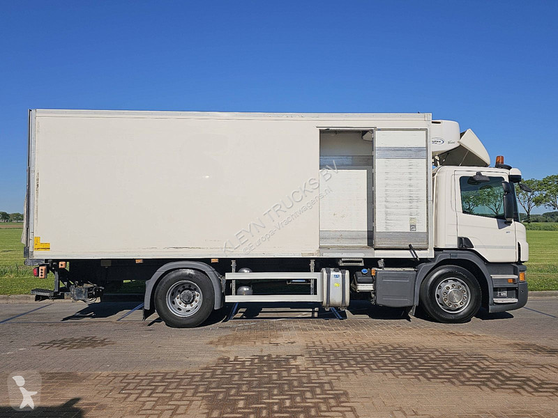 Vrachtwagen Scania P250 CARRIER IFT 286TKM