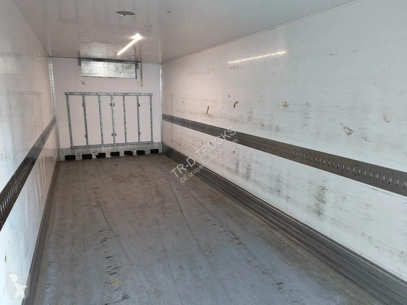 Camion Volvo FM 370 INSULATED BOX -...