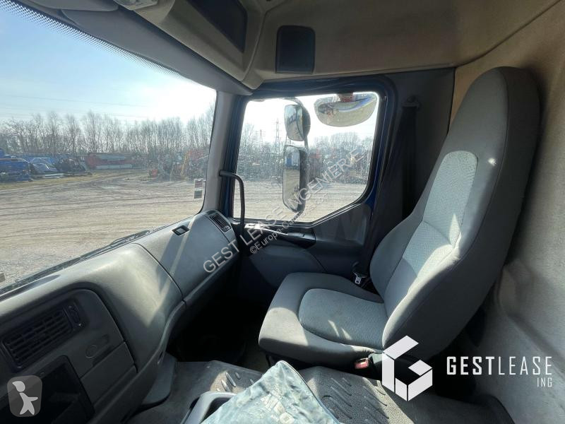 Camião Renault 320 DCI