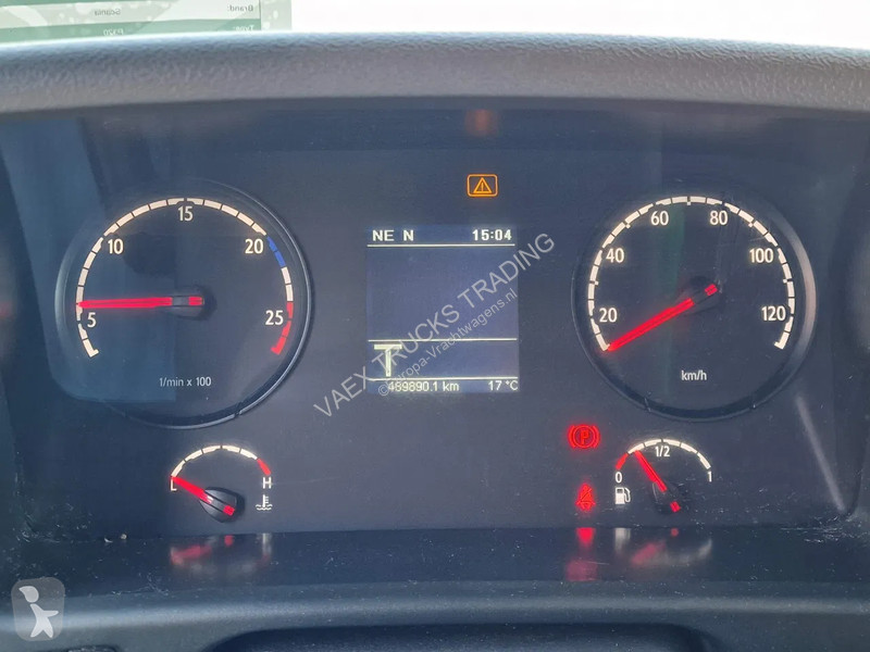 Camion Scania P320 4x2 - Side boars - oadlift -...
