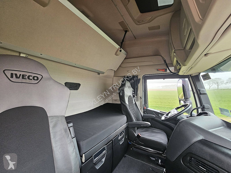Camion Iveco AS260S46 LNG INT. STEERAXLE