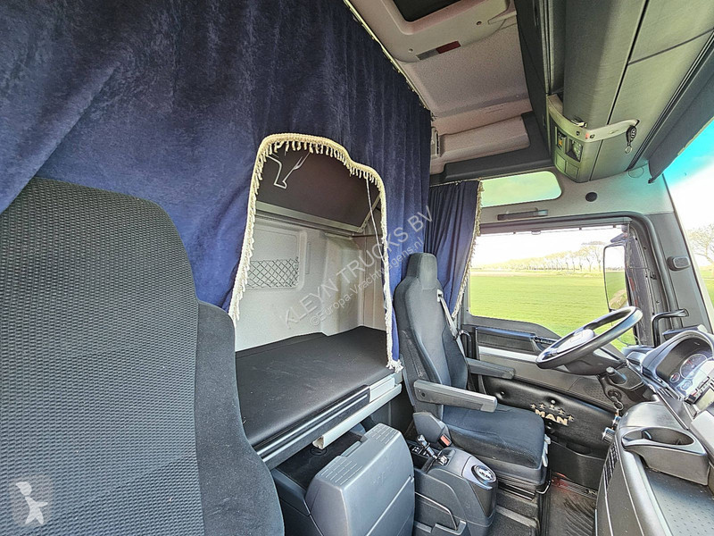 Camion MAN TGX 6x2*4