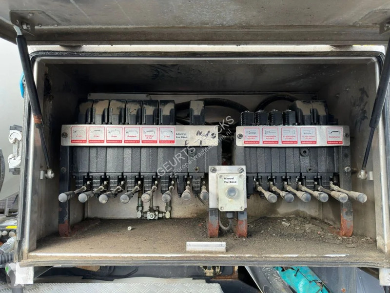 Camión Volvo 8X4 + STETTER 9 M3 MIXER/MISCHER +...