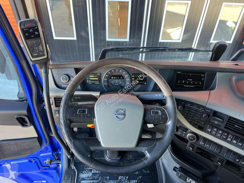 شاحنة Volvo FH 540 8x4*4 BOX L=6145 mm