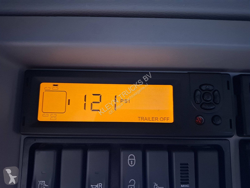 Lastbil Volvo 25012 AIRCO TAILLIFT