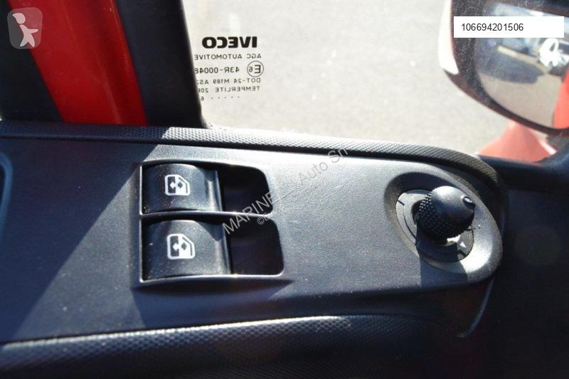 Véhicule utilitaire Iveco DAILY 35C13