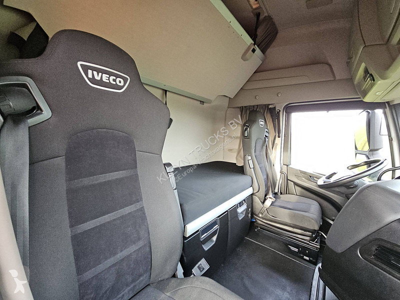 Camion Iveco AS260S46 LNG INT. STEERAXLE