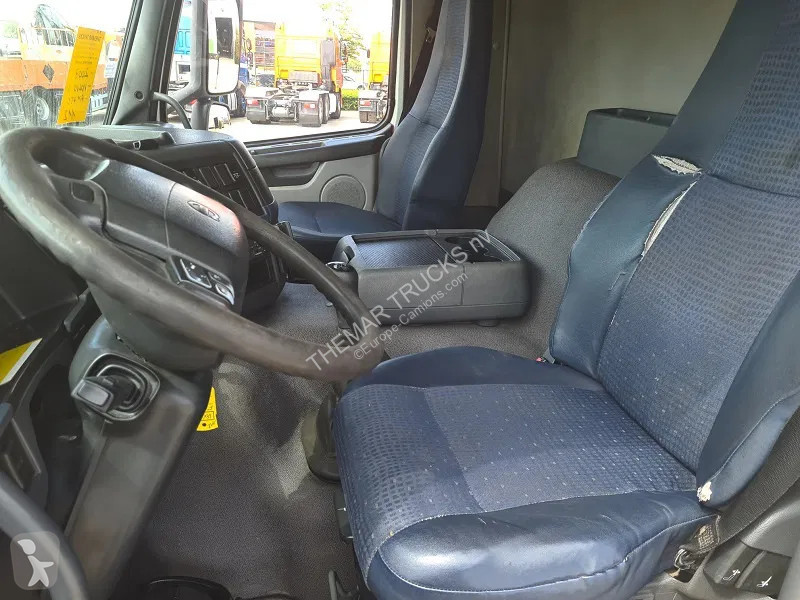 Kamion Volvo 400