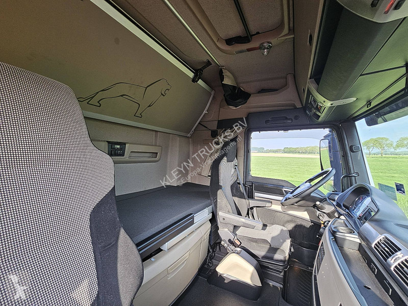 Camión MAN 26.500  6X2 VDL 25 TON
