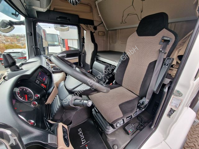 Camion MAN 35.500.8X2-6 BL / Silosteller /...