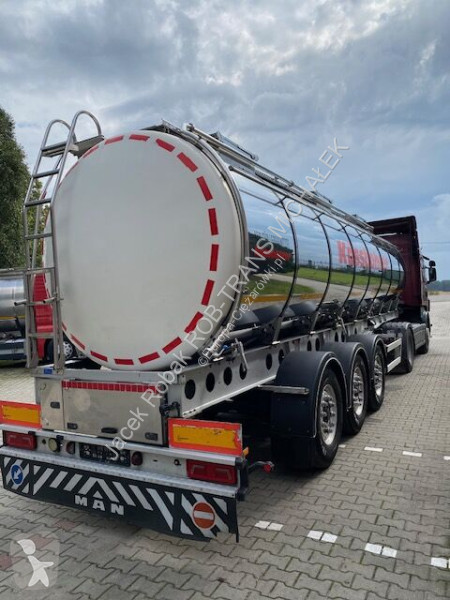 Camion Kässbohrer KA-INB