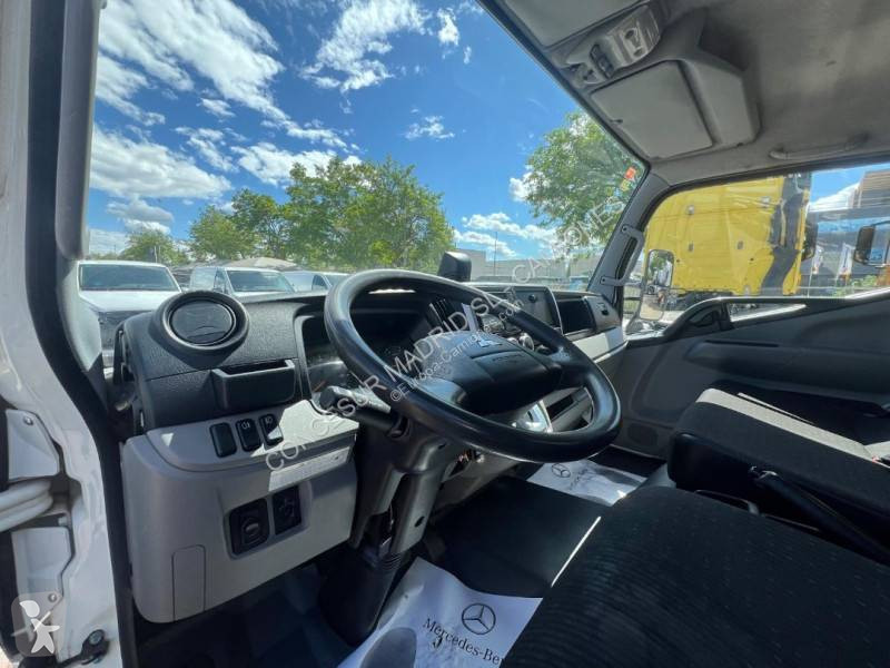 Camion Mitsubishi Fuso