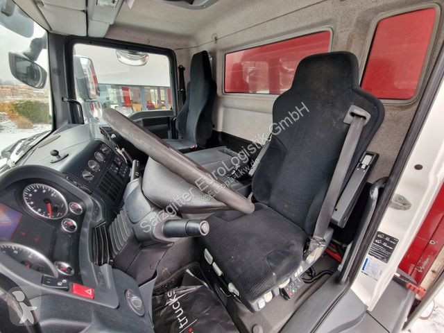 Kamion MAN 18.250 4X2 LL / Staplerhalterung
