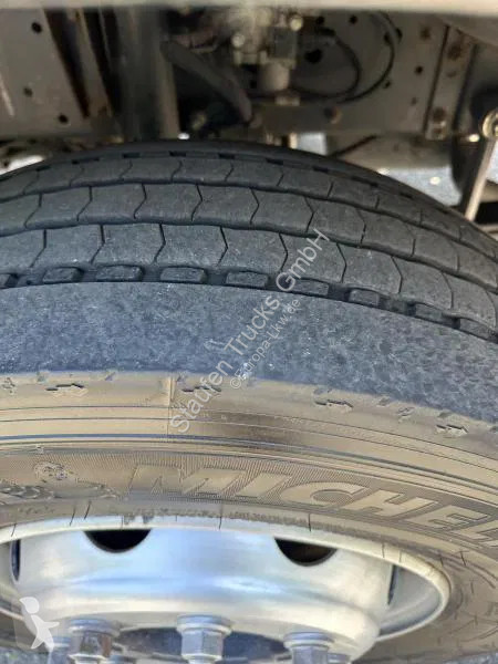 Kamion Iveco Tiefkühl Mitsubishi TDJ 300 Klima...
