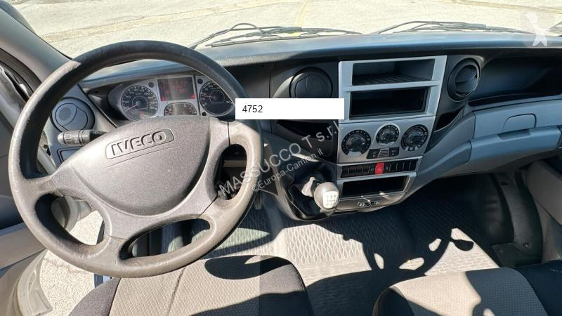 Kamion Iveco DAILY 35C13