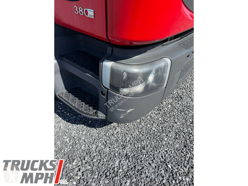 Kamion Renault *403.720 km*Hayon 2500 kg*Full...