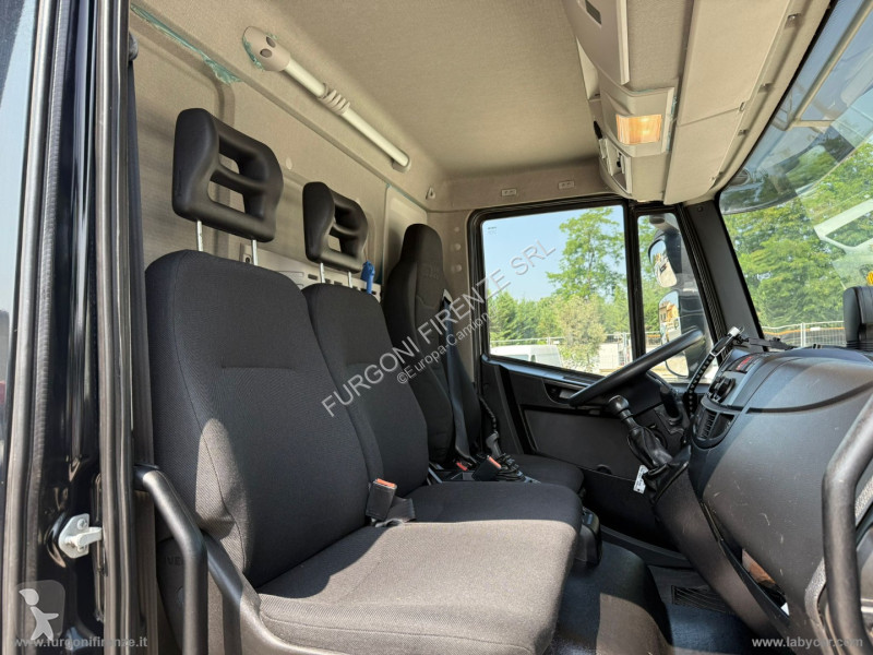 Camion Iveco EUROCARGO ML75 E16 CABINA CORTA...