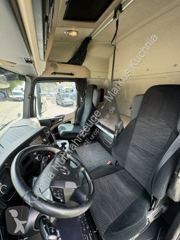 Kamion Mercedes 2533L Tiefkühl...