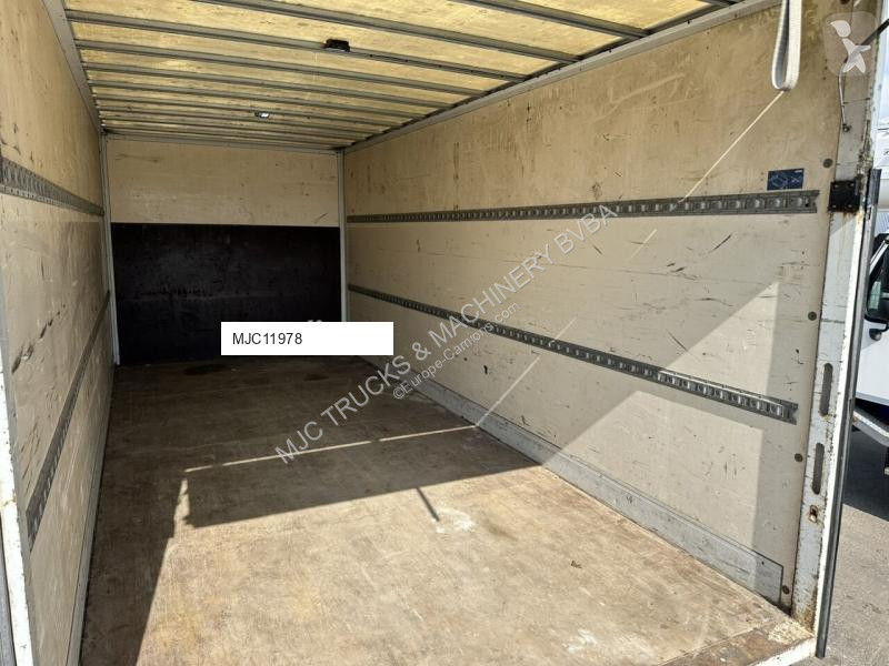 Kamion Iveco EUROCARGO 80E18 CLOSED BOX 6m00 x...