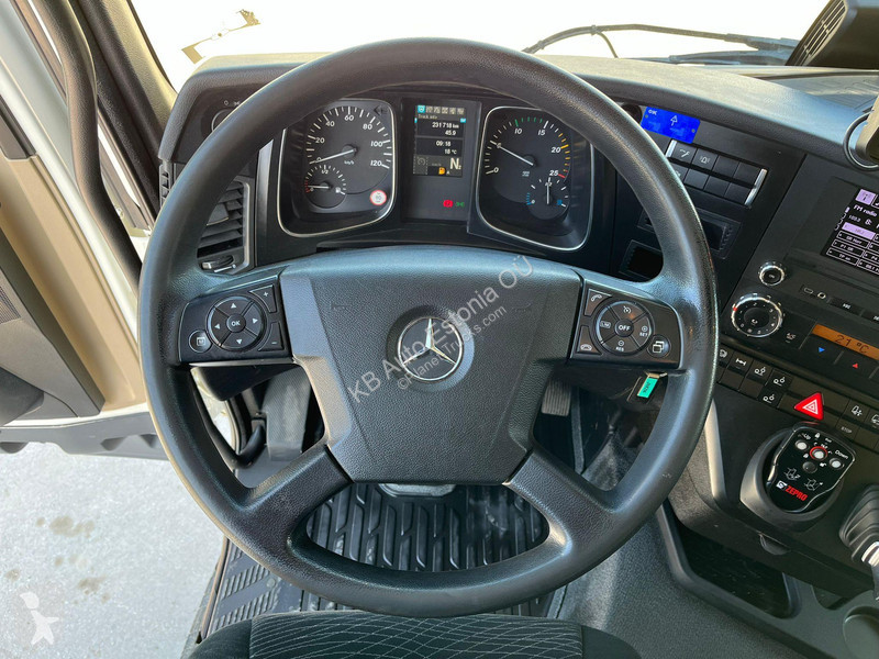 Lastbil Mercedes 2545 6x2 BOX L=7526 mm