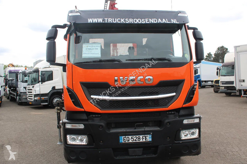Kamion Iveco 420 + FASSI F185A.2.23 + 6X2 + REMOTE