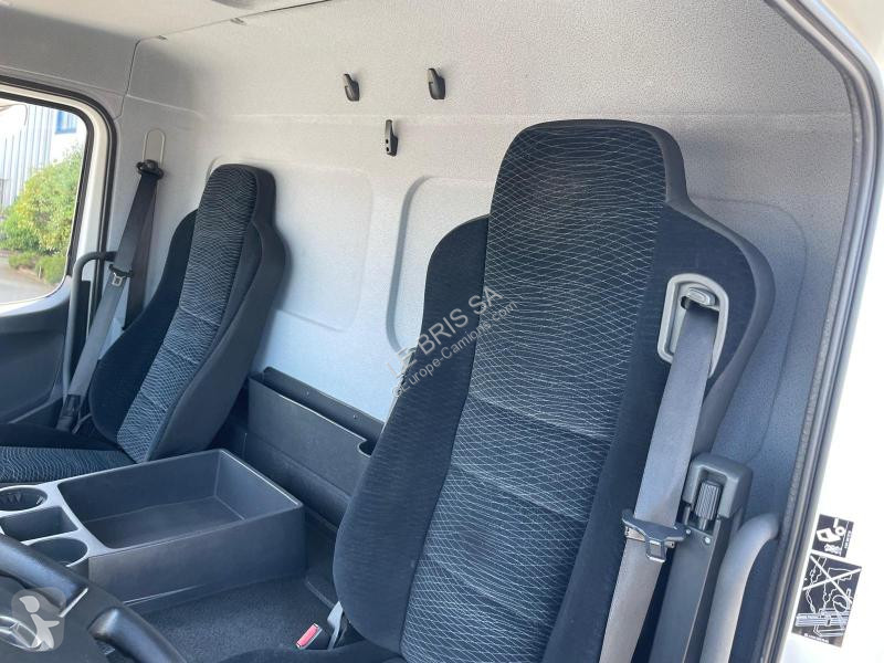 Kamion Mercedes ATEGO 12.18