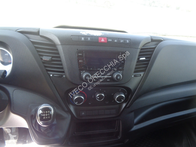 Camion Iveco DAILY 35C16