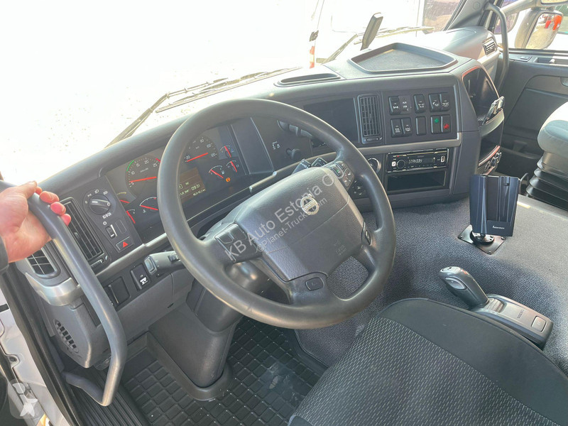Kamion Volvo FM 330 4x2 PK12002 / PLATFORM...