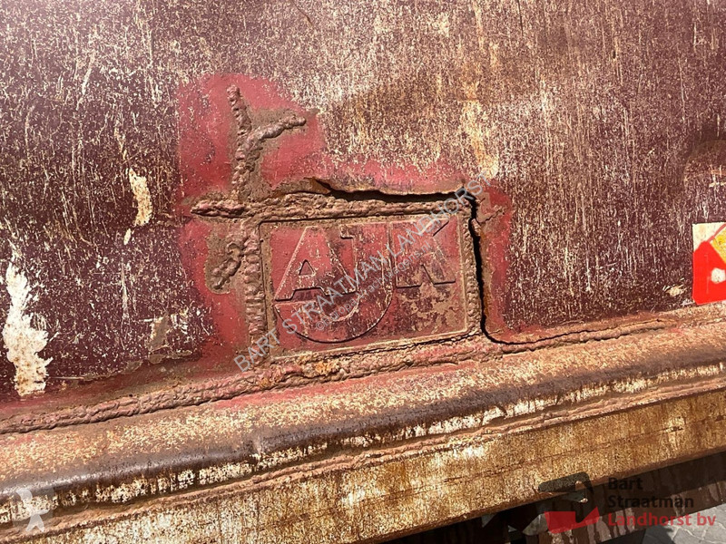 Kamion Volvo 440 10x4 Euro 5 geisoleerde asfalt...