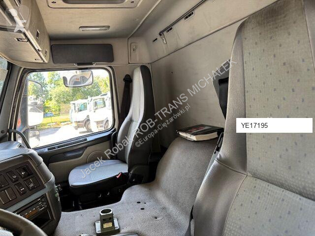 Camion Volvo FM9 300