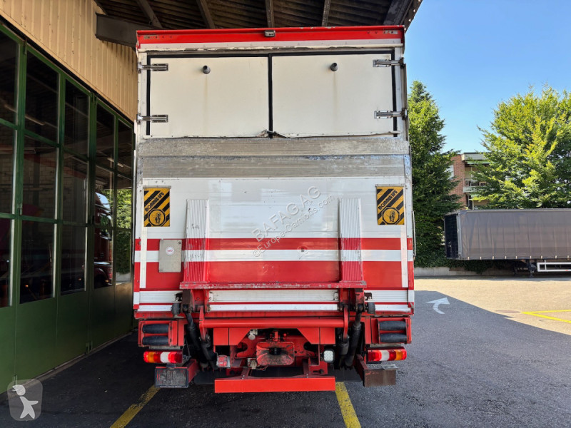 Vrachtwagen Mercedes actros 1848