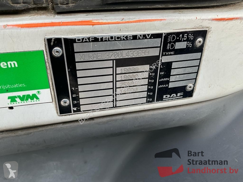 Camion DAF 250 FA 4x2 Euro 6 truck with tail lift