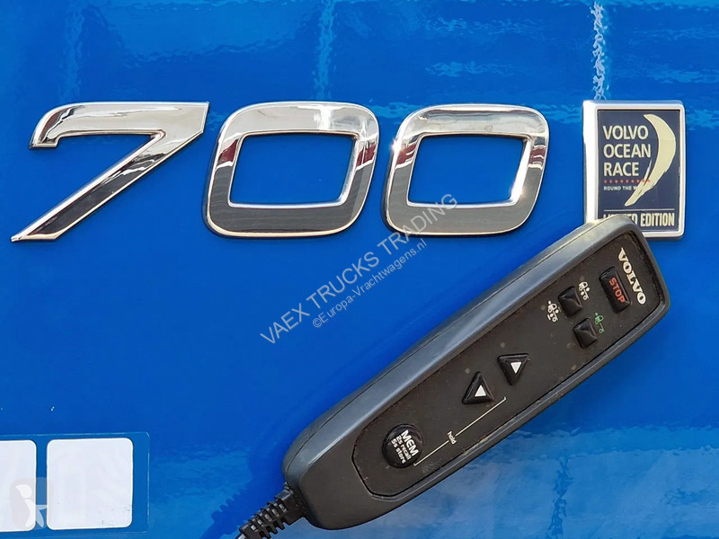 Camion Volvo 16700 Globetrotter 6x2*4 -...