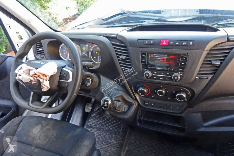 Autoutilitară Iveco