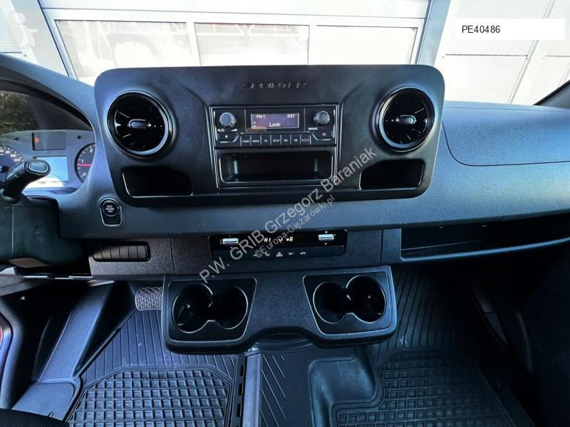 Veículo utilitário Mercedes 519 CDI Kontener...
