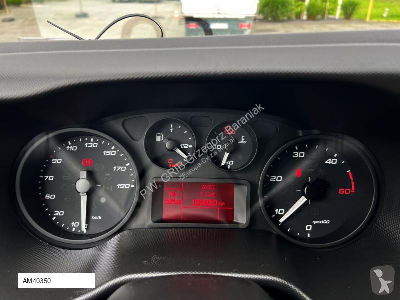 Furgoneta Iveco 50C15 Kontener Mroźnia/Chłodnia...