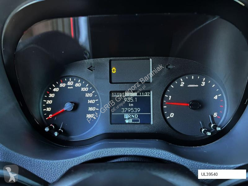 Lastbil Mercedes 519 CDI Kontener 4,56 m +...