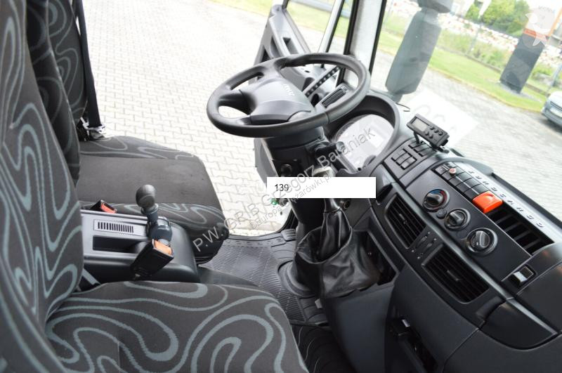 Kamion Iveco EUROCARGO 120EL18...