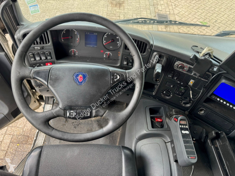 Camion Scania 360 8X2 EURO 5 HIAB 211E-3 HIRO