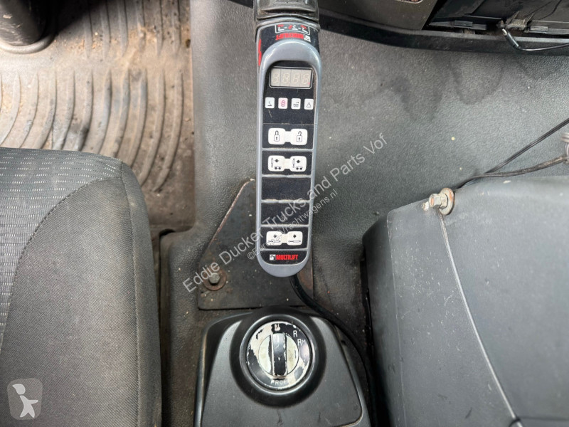 Kamion MAN 28.360 6X4 EURO 4 HIAB 122 HIDUO