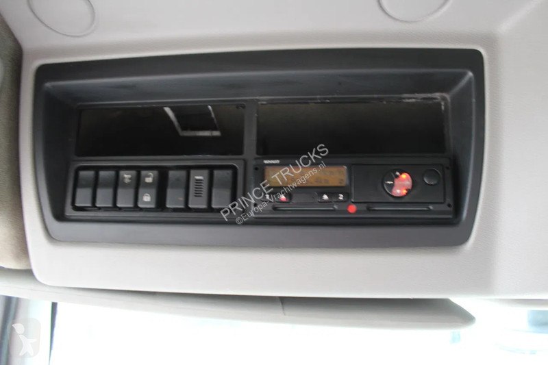 Kamion Renault 220 * EURO5 * MANUAL *